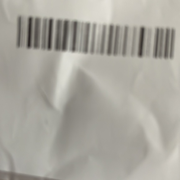 New mauve stretch workout striped pants with cell phone pockets on each side. M - Picture 3 of 3